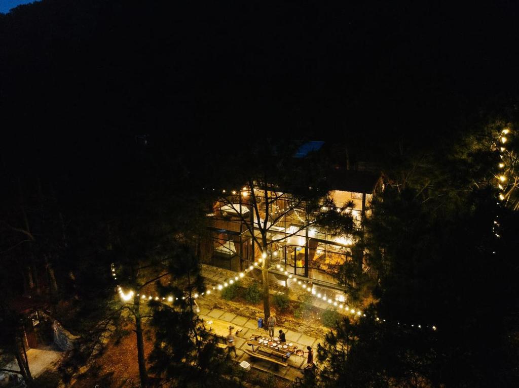 The Moonlight Villa - Venue Travel