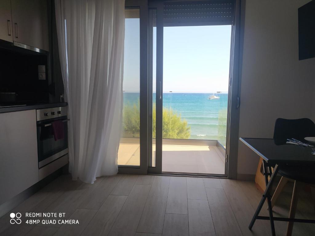 AKTIS MAKRIGIALOS LUXURY APTS photo 2