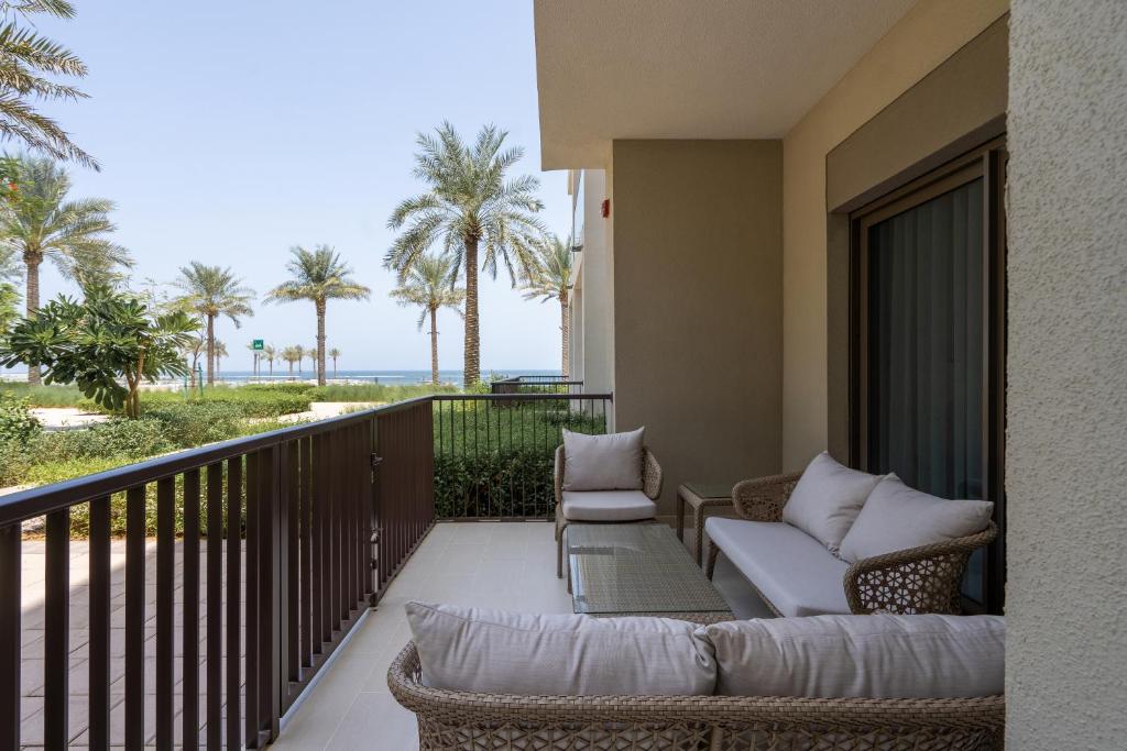Alnoon at Address Beach Resort Fujairah photo 4