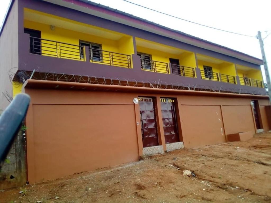 Lovely 1-Bed duplex house photo 4