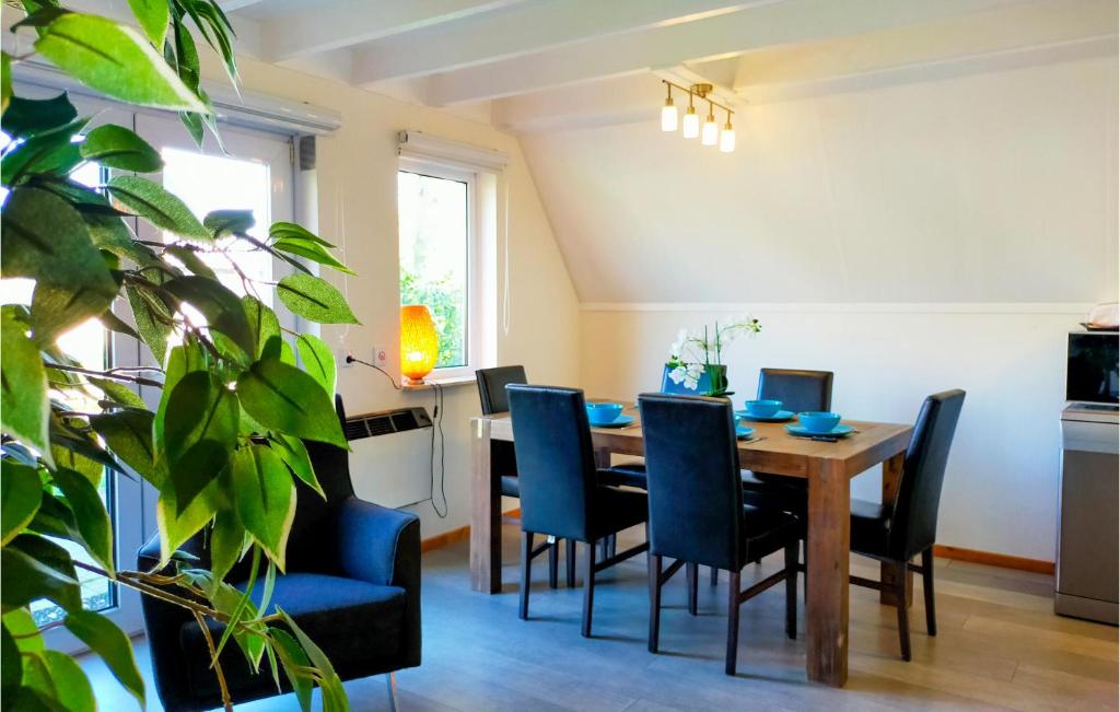 Amazing Home In Gramsbergen With 3 Bedrooms, Wifi And Indoor Swimming Pool photo 4