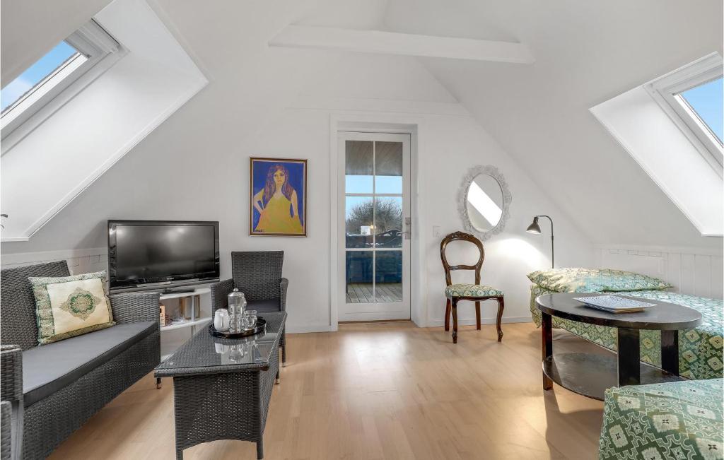 Nice Apartment In Nex With 2 Bedrooms And Wifi photo 3