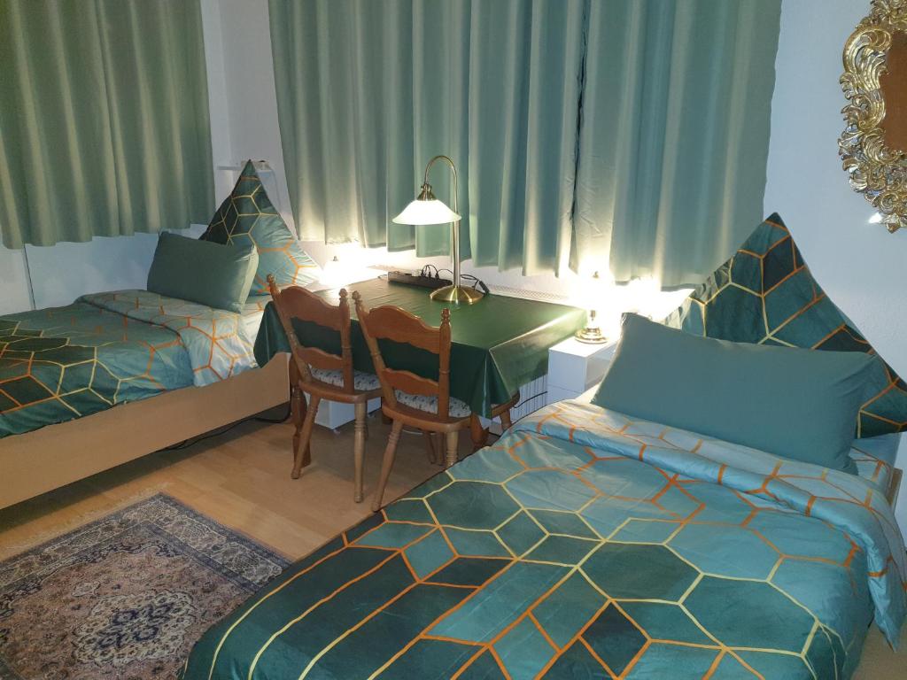 Zimmer Hohbuch mit Achalmblick photo 3