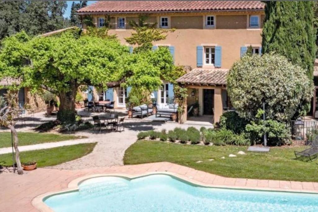 Luxueux Mas provençal avec piscine au pied du Mont Ventoux photo 2