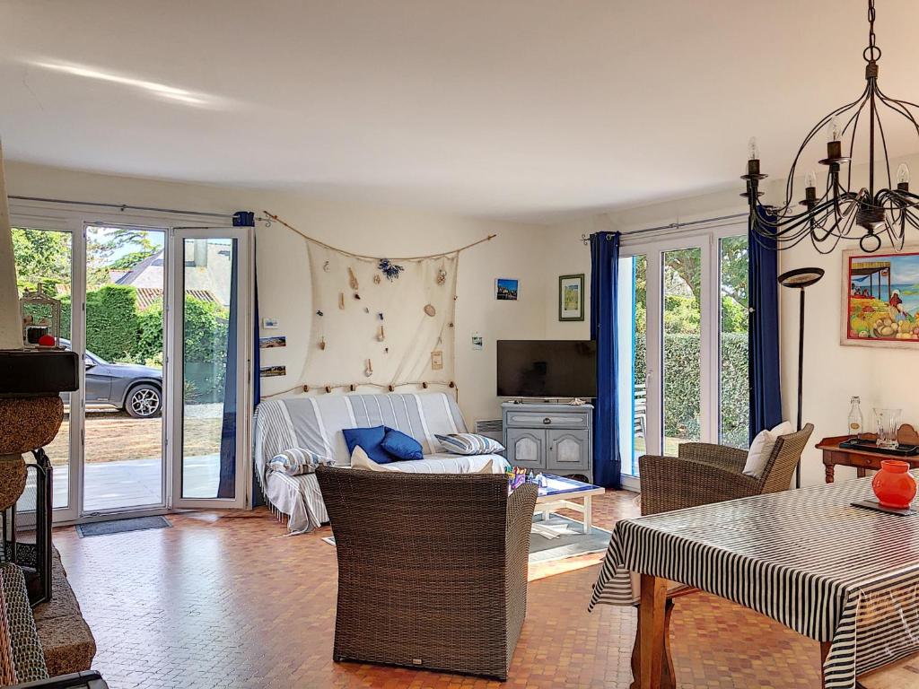 Maison Jullouville, 5 pièces, 7 personnes - FR-1-361-46 photo 2