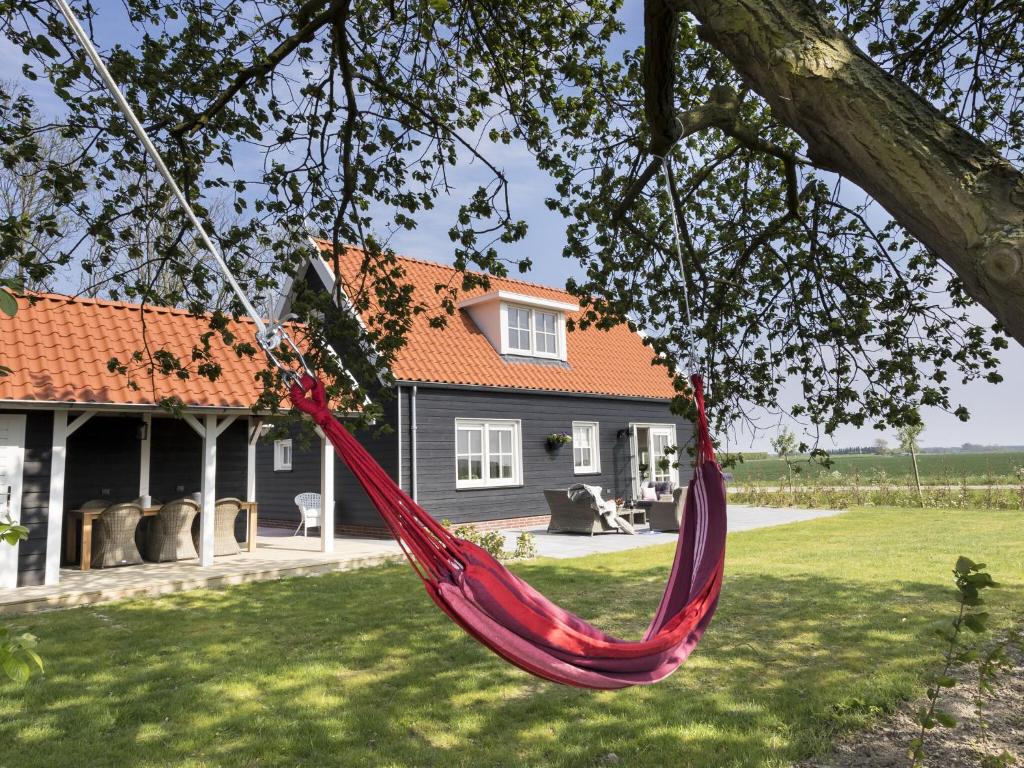 Rustic Holiday Home In Wissenkerke With Garden photo 2