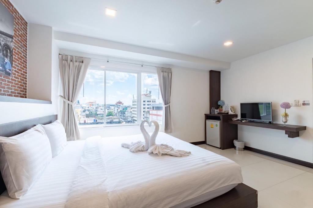 U Hatyai Hotel - Tap to explore photos