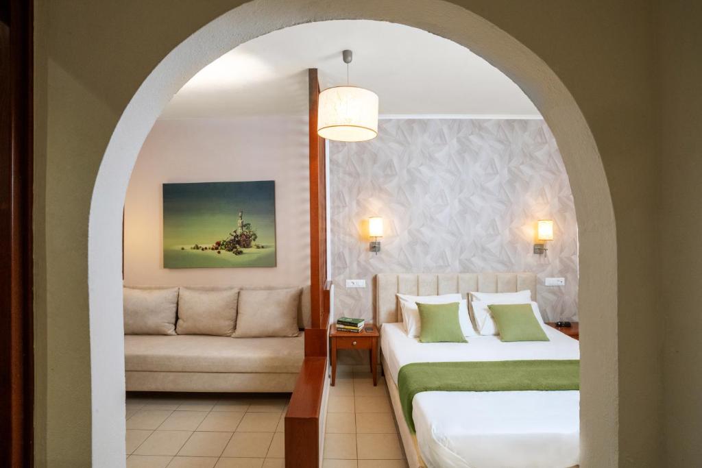 Philoxenia Hotel & SPA photo 1