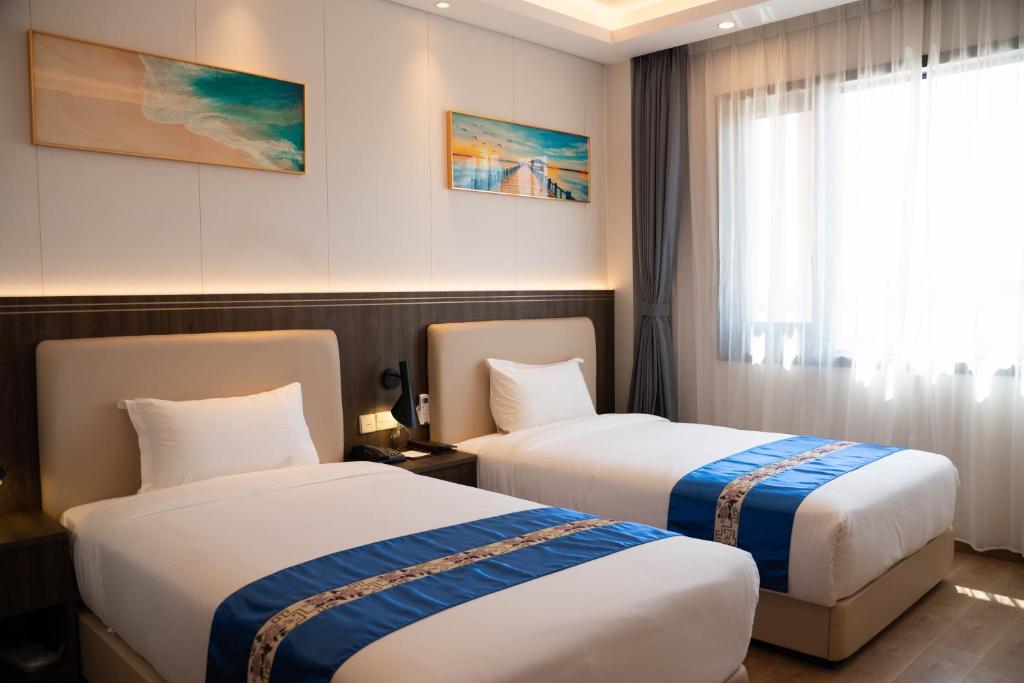 Escale International Hotel photo 2