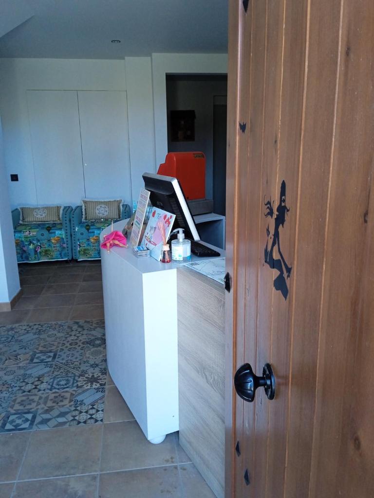 Apt Nuevos con caballos Fio de Neu Laspaules photo 4