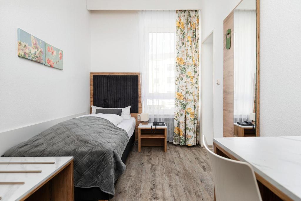 Hotel am Ludwigsplatz photo 4