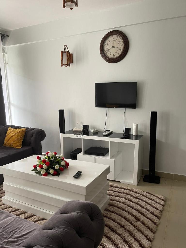 Zoe Homes Greypoint 1br and 2br Apartment 101 photo 2
