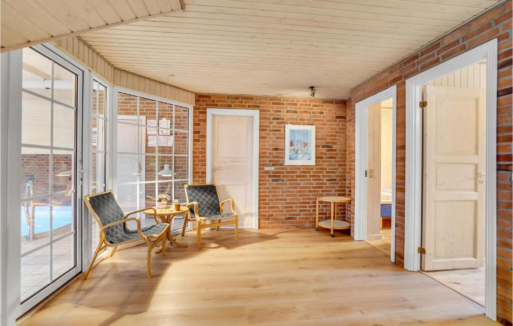Stunning Home In Ringkbing With Sauna, Wifi And Indoor Swimming Pool photo 3