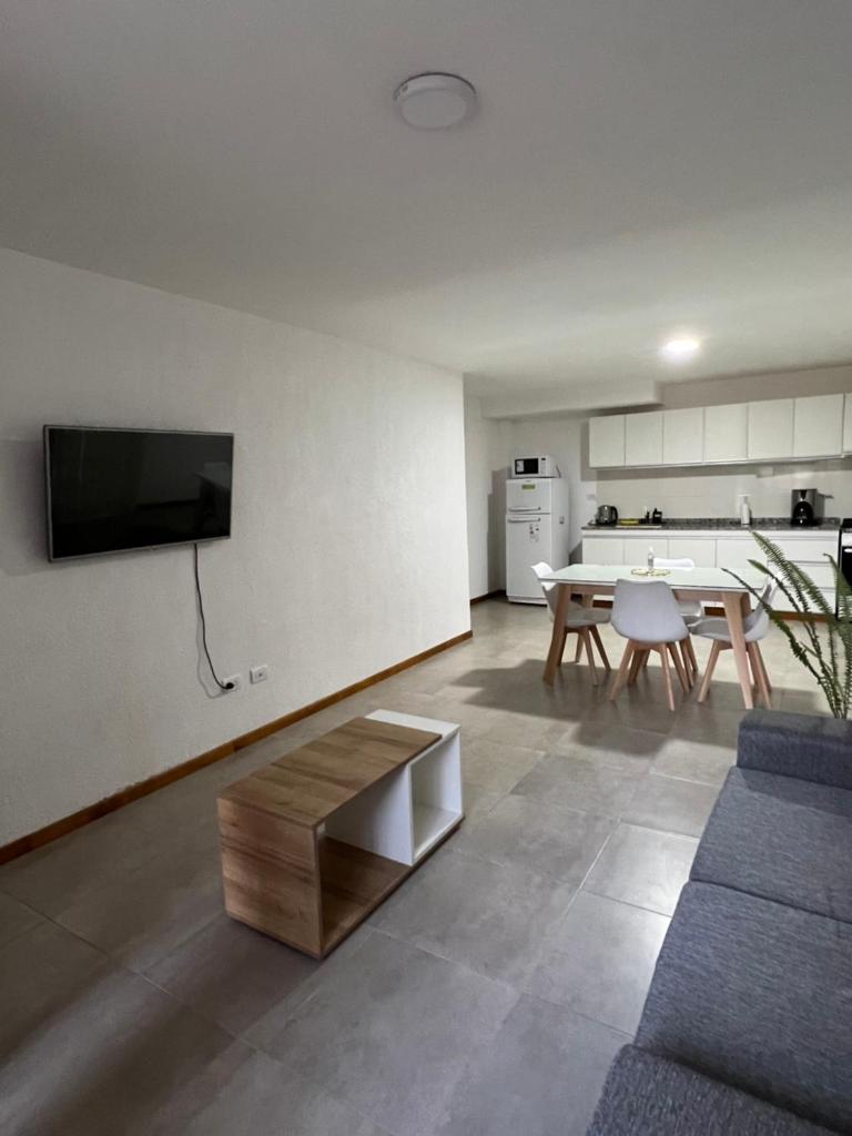 Departamento 2 habitaciones planta baja Hasta 4 huéspedes photo 1