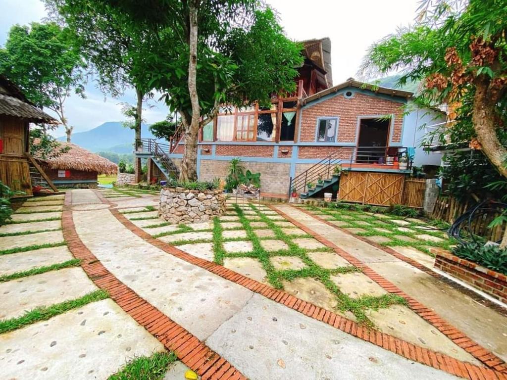 Mai Chau Green house