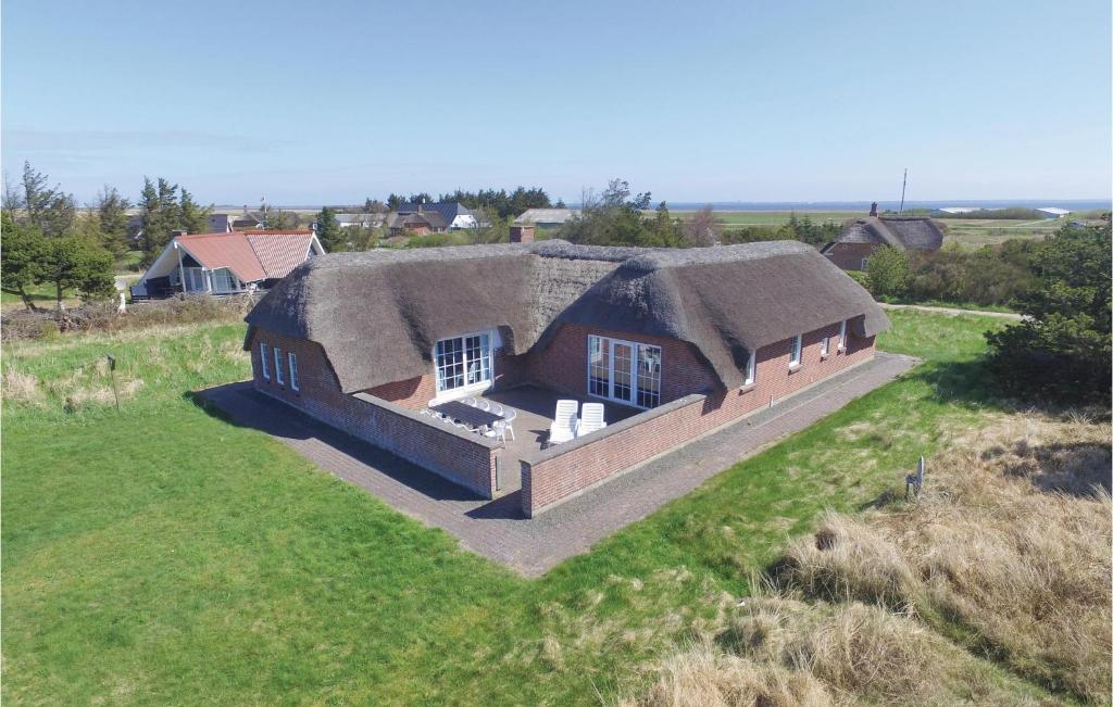 Beautiful Home In Ringkbing With 5 Bedrooms, Sauna And Indoor Swimming Pool