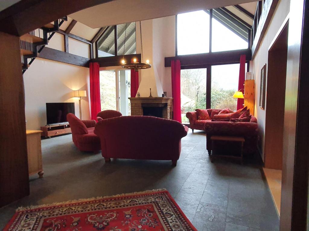 Großes Ferienhaus Sauerburgblick photo 2