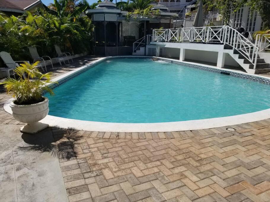 Ridgeview Suites 1 to 3 photo 1