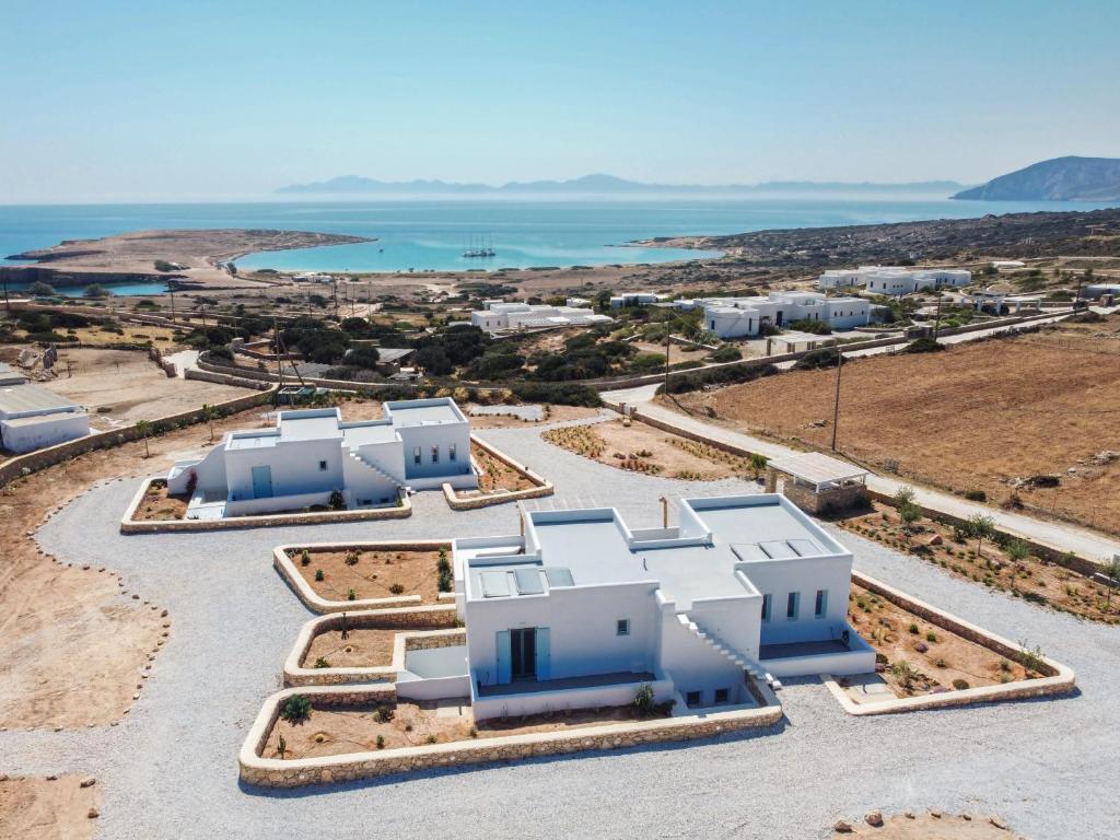 Blue Harpist Villas photo 1