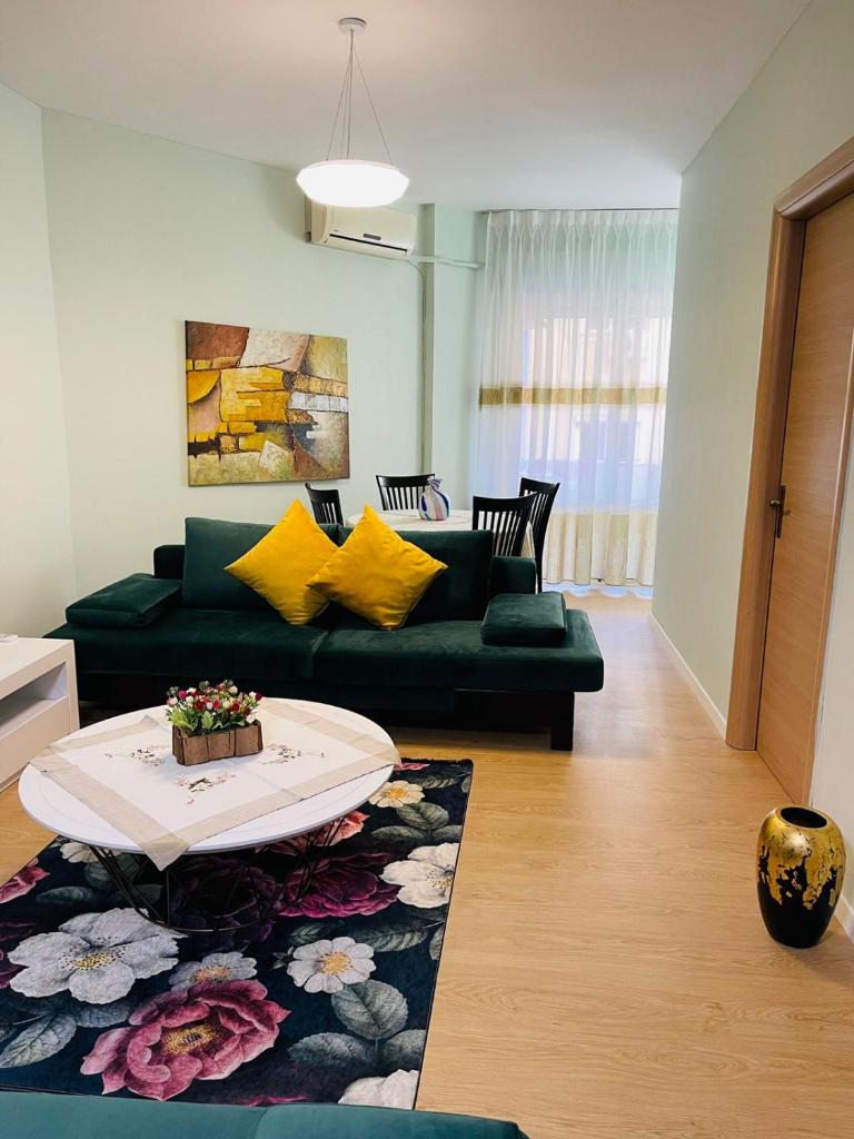 New Apartment in Center of Tirana photo 1