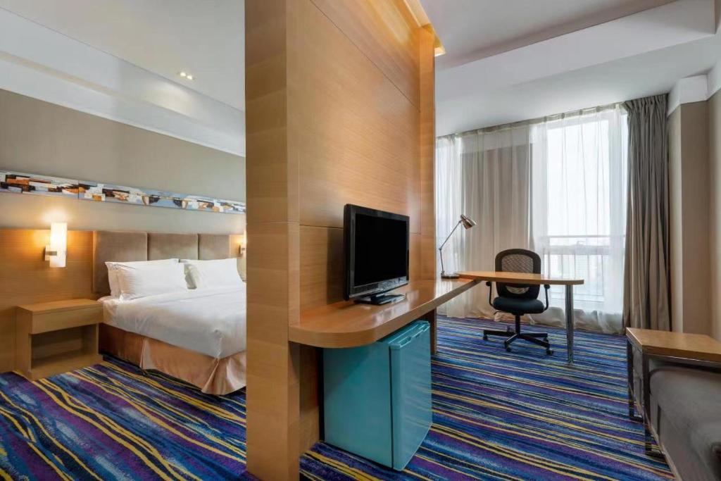 Holiday Inn Express Tianjin Heping, an IHG Hotel photo 2