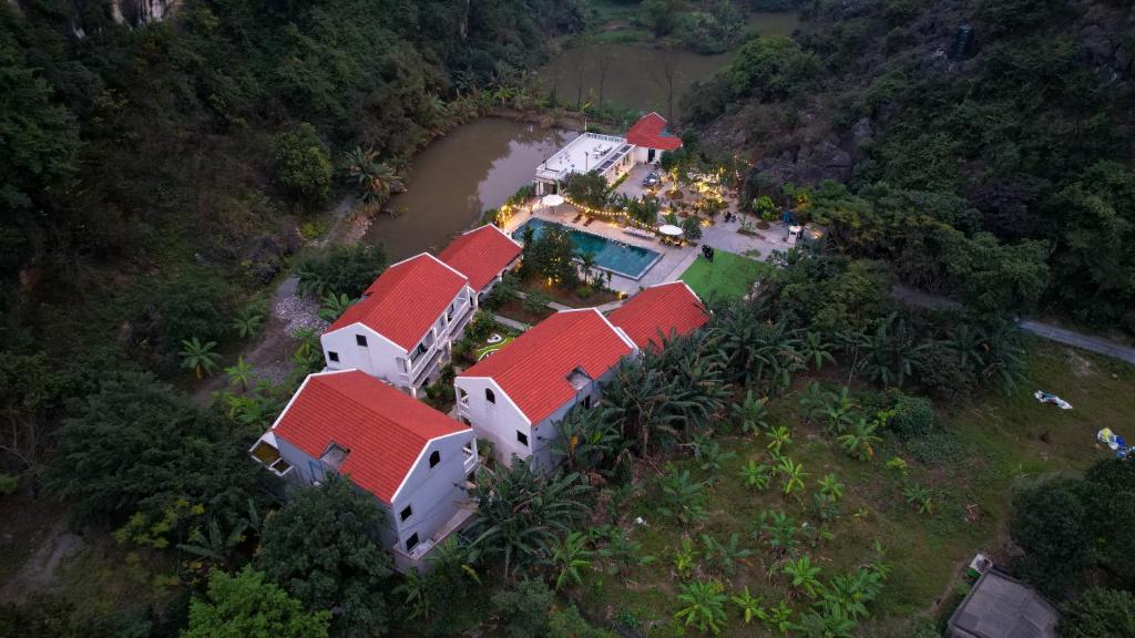 Tam Coc Chic Villa & Resort