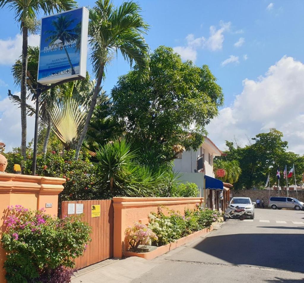 PLAYA BLANCA BED AND BREAKFAST