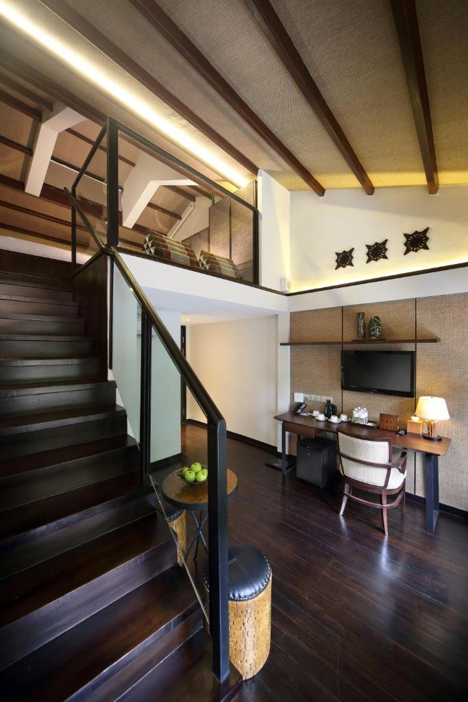 Семейный (Люкс-лофт (4 взрослых)), Hotel Clover 33 Jalan Sultan