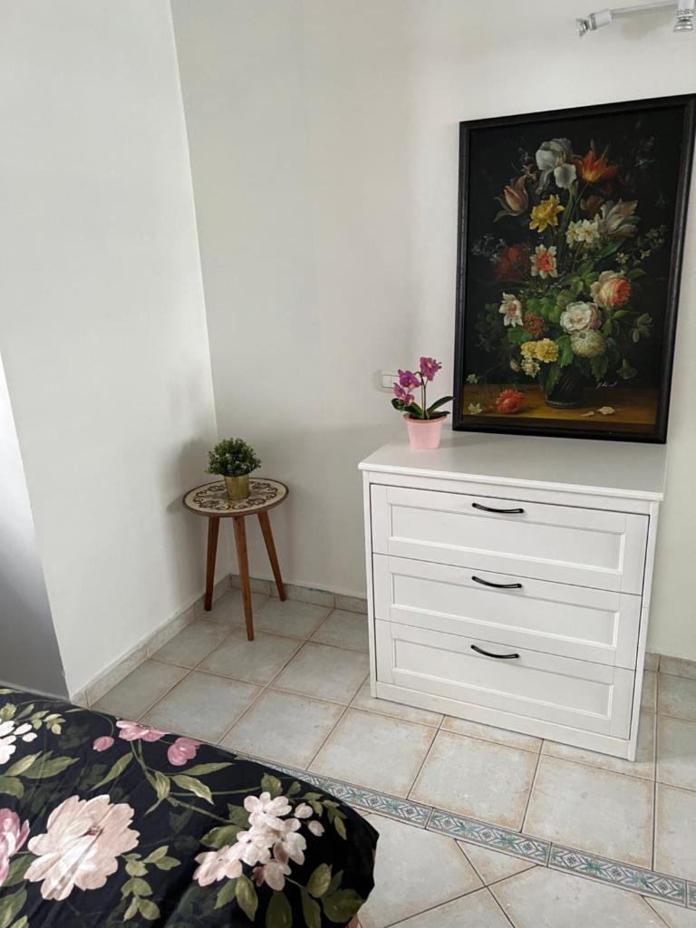 27 photo 2
