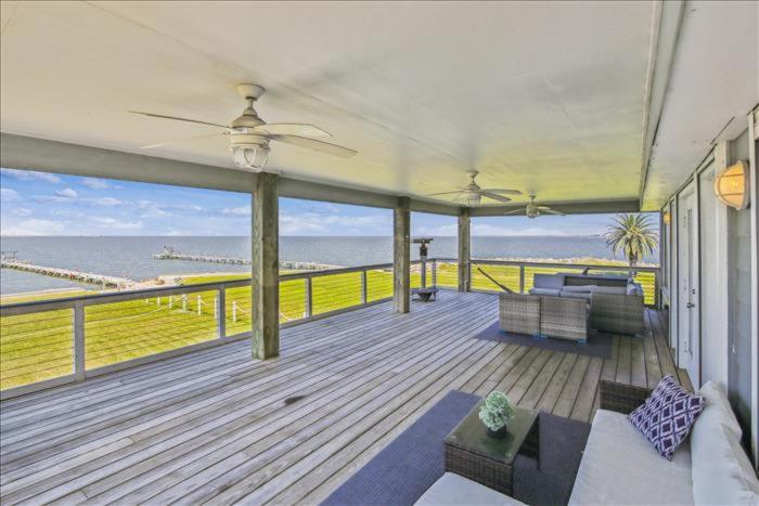 Harbor View Breeze image
