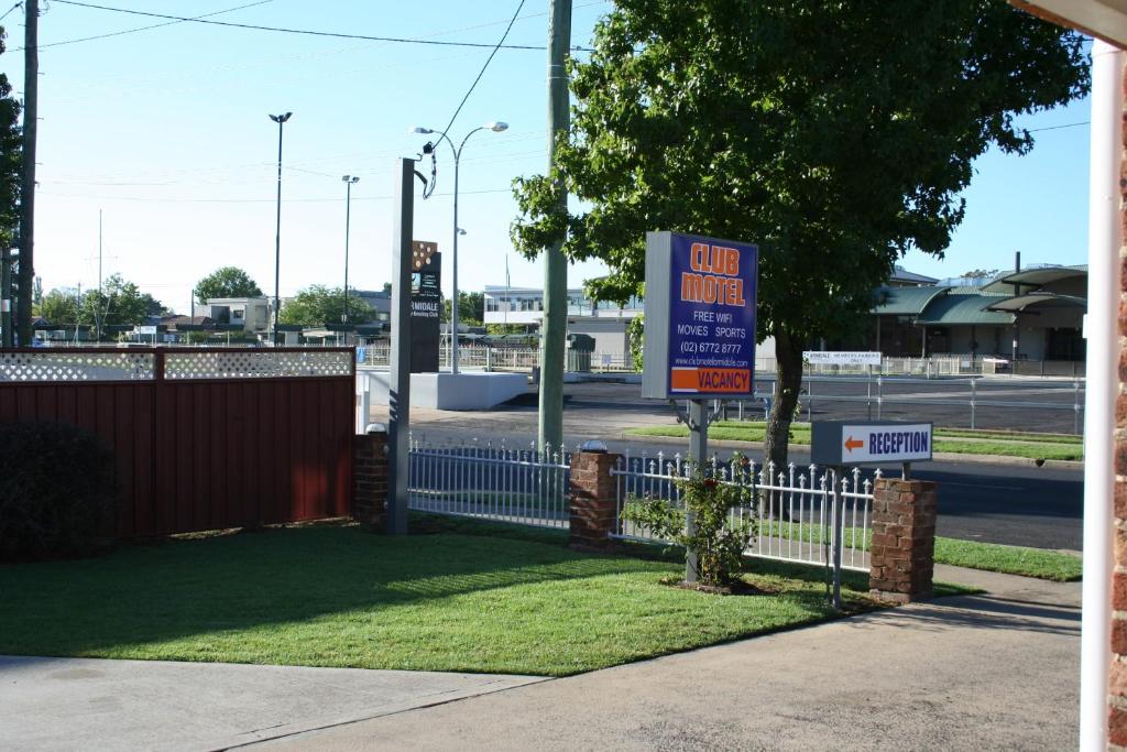 Club Motel Armidale photo 2