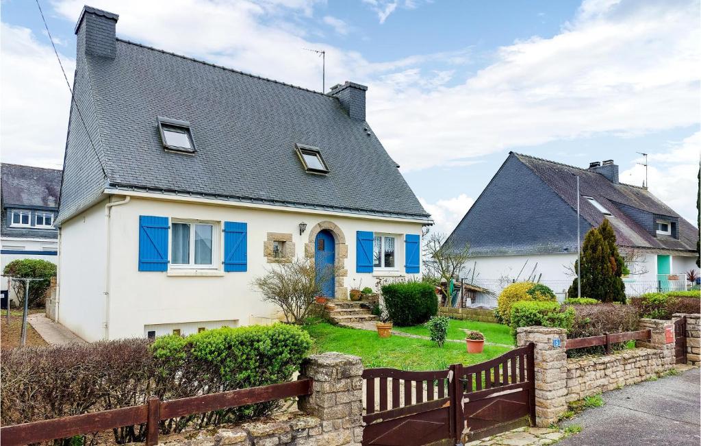 Stunning Home In Hennebont With Wifi And 4 Bedrooms