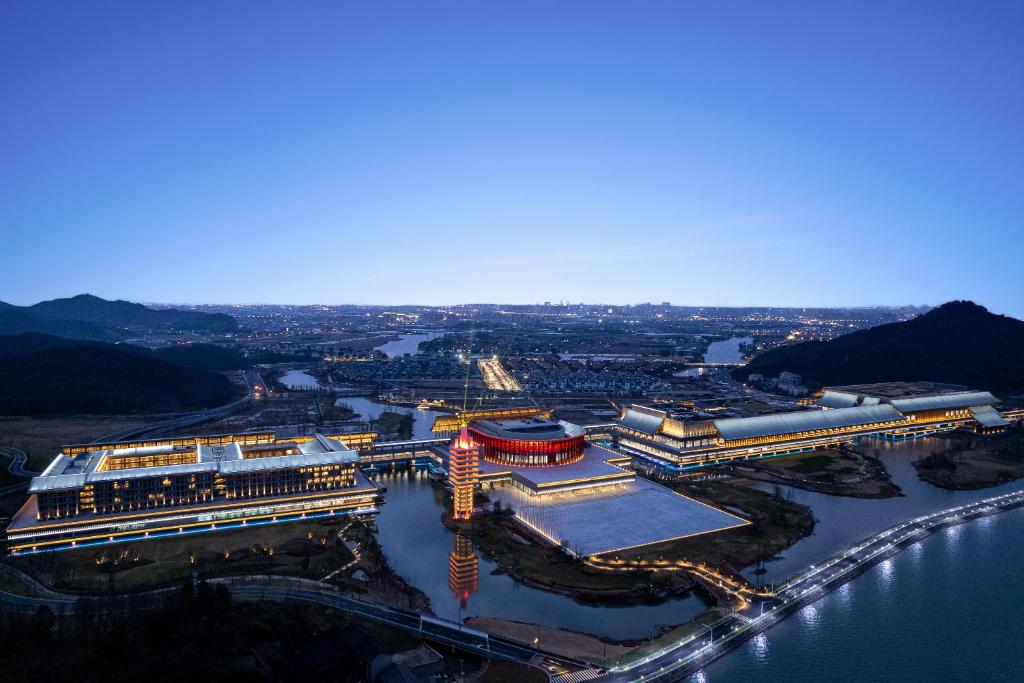 Wonderland Hotel Ningbo International Conference Center photo 4
