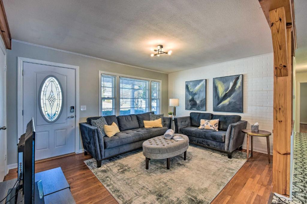Stunning Seneca Home with Lake Keowee Access! photo 3