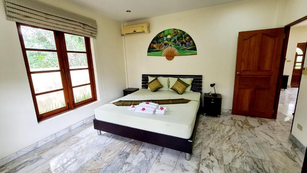 Room in Bungalow - Schones Bungalow mit gemeinschaftichem Ausenpool und 2km vom Sandstrand enfernt photo 2