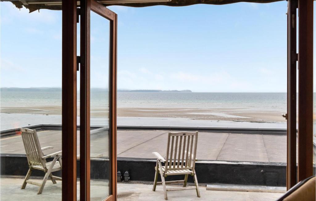Amazing Home In Eg With 3 Bedrooms And Wifi