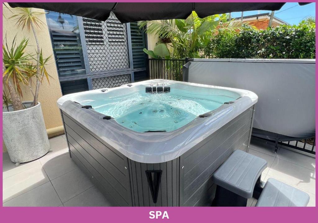 Park View On Bayswater | 2 Storey Townhouse photo 1