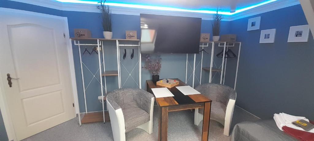 Best-Preis -VIP Lounge- mit Netflix, Self-Check-In, eBike Ladestation, Fahrradraum, WLAN und Netflix - direkt am Elberadweg im Herzen von Wittenberge photo 2