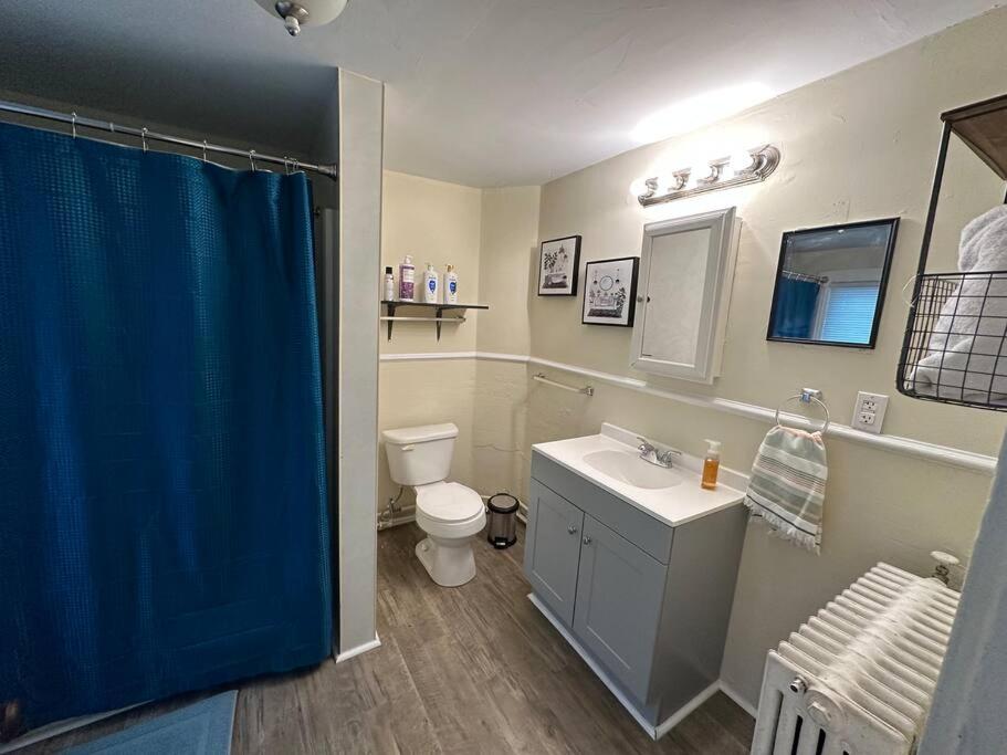 The Yellow Door 3-bedroom downtown near VT&RU photo 1