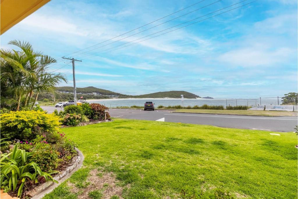 Anchored at Fingal Bay 80 Marine Drive photo 2