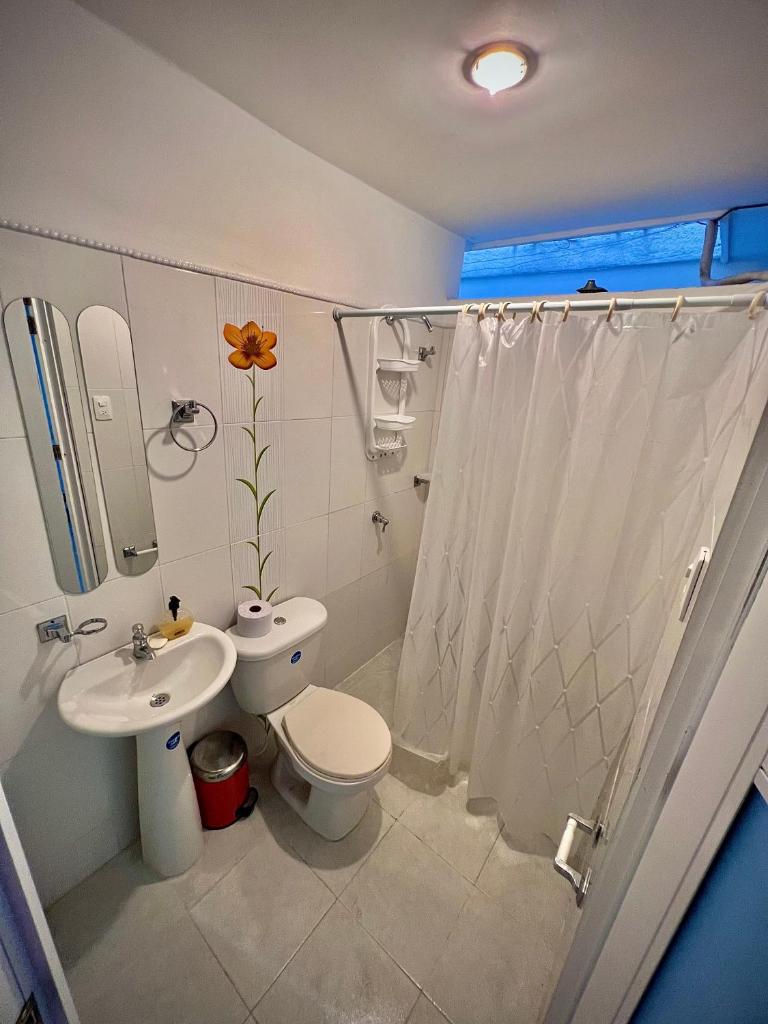 Acogedor apartamento amoblado con parqueadero photo 3