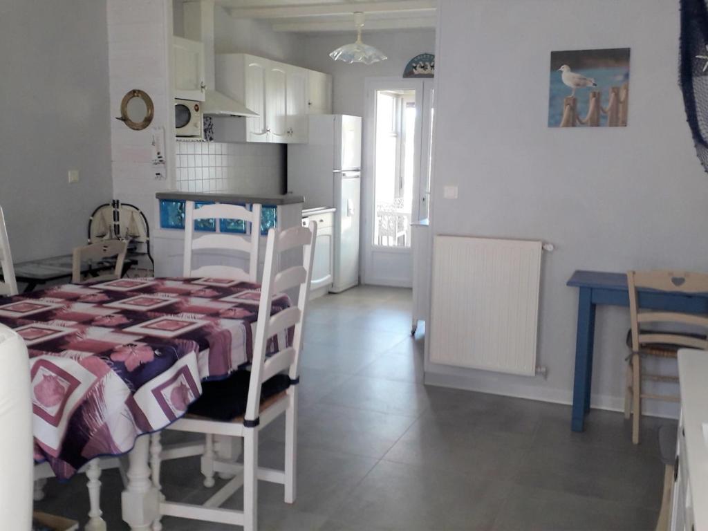 Maison L'Aiguillon-sur-Mer, 4 pièces, 7 personnes - FR-1-476-106 photo 1