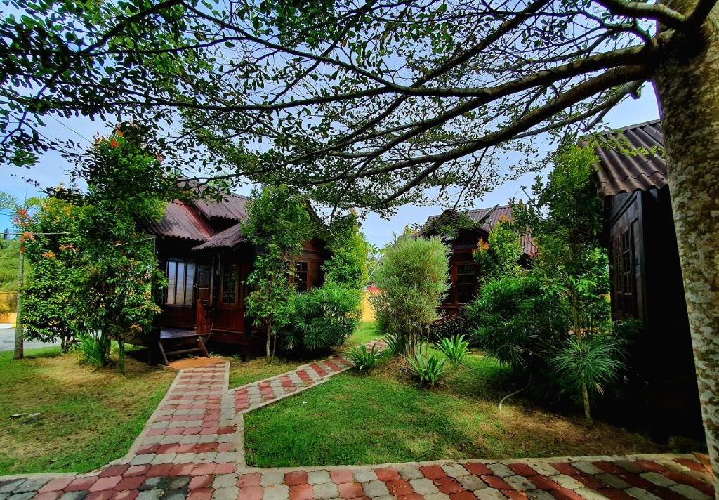 Alia Express Villa Temila Pasir Puteh