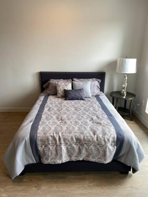 Luxury River-Front Handicap Accessible Studio Apt photo 1
