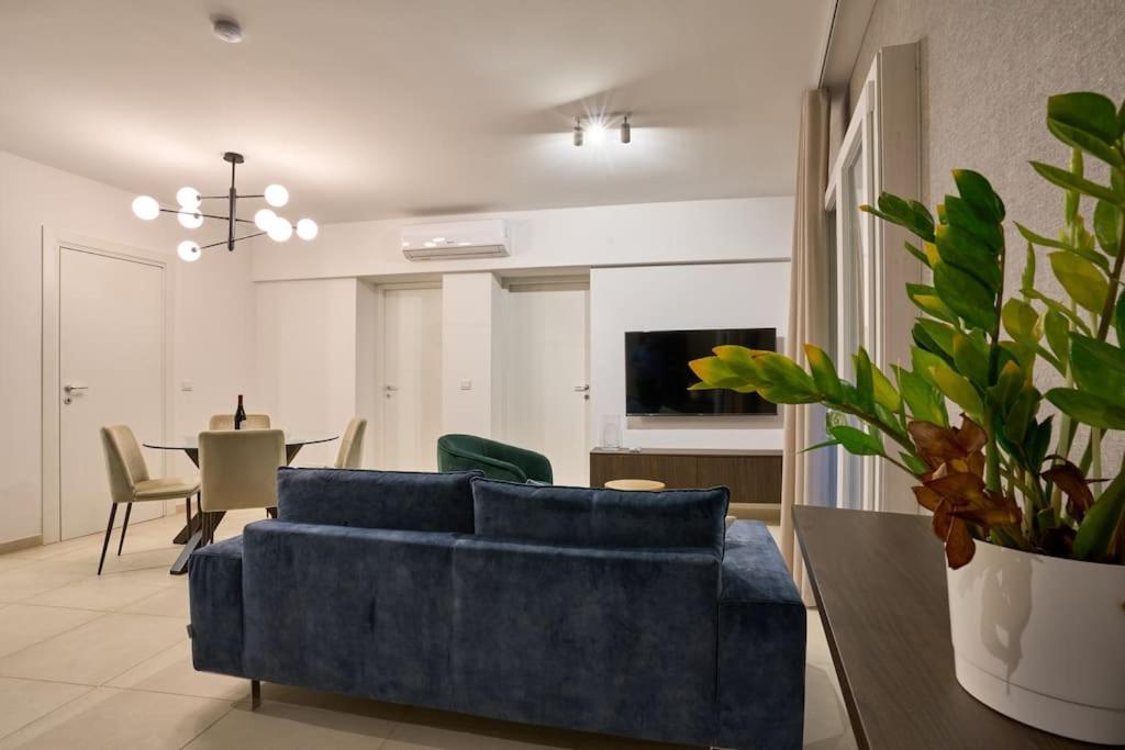 Luxury & Beach 2 min away photo 1