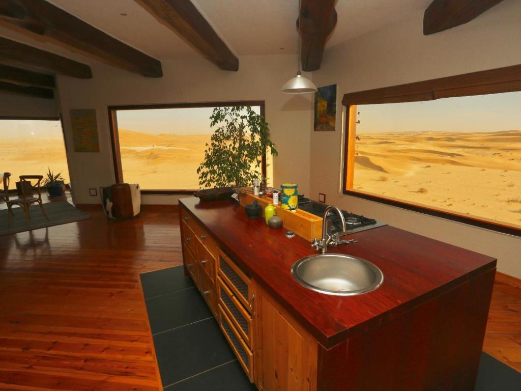 Desert Breeze Lodge photo 2