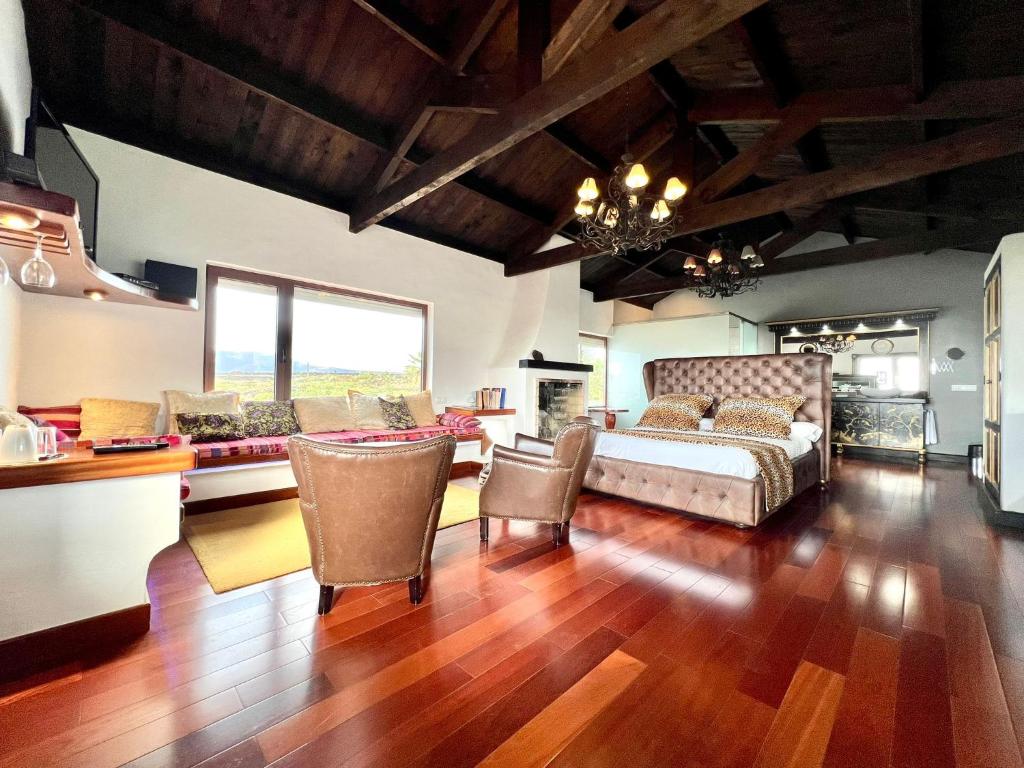Suite only adults with Breakfast included, FreeWifi, shared pool, ocean view in Yaiza
