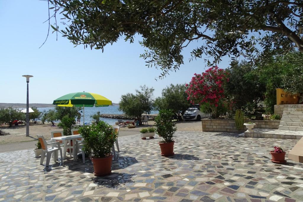 Apartments Vivien photo 2