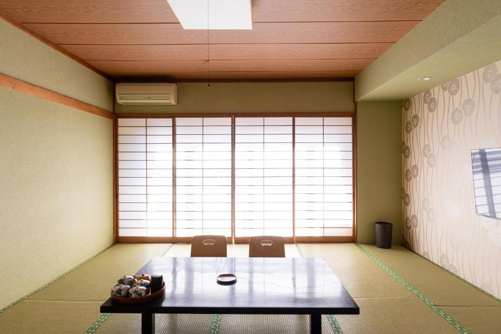Yoshino photo 3