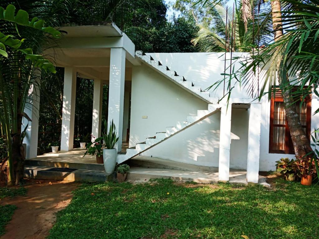 Twinkle Tangalle Villa photo 3